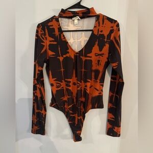 Derek Heart Black and Orange Patterned Bodysuit
